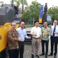 volvo-kenalkan-dua-alat-berat-pengaspalan-untuk-pasar-indonesia