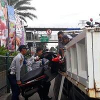 razia-parkir-liar-di-jatinegara-barat-pemilik-motor-kalang-kabut