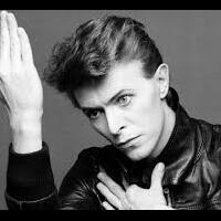 kabar-gembira-buat-agan-yang-ngaku-vanshead-sekaligus-penggemar-david-bowie