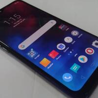 5-kelebihan-desain-futuristik-realme-3-yang-kece-abis