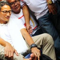 sandiaga-ke-emak-emak-kaki-saya-jangan-dielus-elus-bikin-nggak-konsen