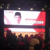 pekik-jenderal-kardus-dan-pecatan-tentara-di-markas-relawan-jokowi
