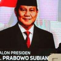 viral-usai-debat-pilpres-tertawalah-sebelum-tertawa-itu-dilarang-prabowo