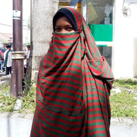 busana-cadar-asli-dari-indonesia-ada-di-dompu