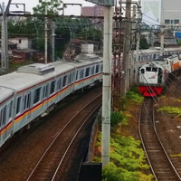 ddt-beroperasi-persimpangan-rel-pisangan-dan-cakung-ditutup