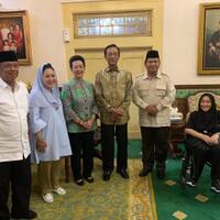 ada-apa-nih-sultan-hb-x-terima-prabowo-tapi-tolak-jokowi