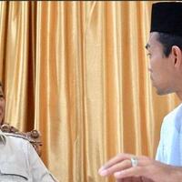 video-viral-pertemuan-prabowo--uas-capres-02-itu-menangis-saat-dinasihati