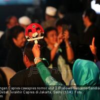 prabowo--sandi-sebut-guru-honorer-jokowi--maruf-belum-pernah