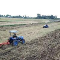 subak-di-bali-dapat-pelatihan-pengoperasian-alsintan
