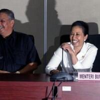 rini-soemarno-lucu-ada-pihak-larang-bumn-berutang