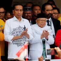jokowi-dan-tkn-01-kumpul-di-djakarta-theatre-sore-ini