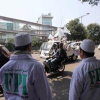 pakai-pin-garuda-tujuh-anggota-fpi-diamankan-polisi