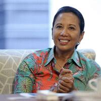 soal-jabat-menteri-bumn-lagi-rini-urusan-nanti