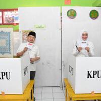 nyoblos-di-lumbung-ppp-suharso-sebut-demokrasi-berjalan-semakin-baik