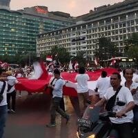 pendukung-01-pawai-lewati-bundaran-hi-teriak-jokowi-hebat