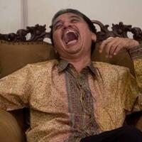 jadi-sorotan-warganet-momen-prabowo-tanya-arah-kiblat-sebelum-sujud-syukur