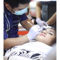 sedang-hits-kursus-sulam-alis-makin-diminati