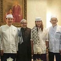 presiden-jokowi-unggul-di-quick-count-bahar-bin-smith-lesu-sampai-bungkam