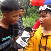 mengenal-mundut-mustopa--youtuber-pecinta-outfit-brand-lokal