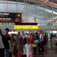 terminal-domestik-bandara-i-gusti-ngurah-rai-bali-terbakar