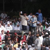 sindir-lembaga-survei-prabowo-silakan-pindah-ke-antartika