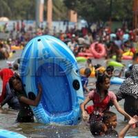 libur-long-weekend-tempat-wisata-diserbu-masyarakat