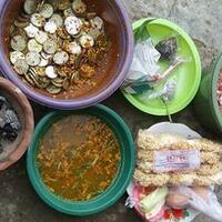 kalah-pemilu-2019-caleg-gerindra-dimandikan-air-kembang