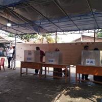 terjadi-pelanggaran-2-tps-di-kota-serang-gelar-pencoblosan-ulang