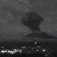 gunung-agung-erupsi-abu-vulkanik-terpa-karangasem-bangli-dan-klungkung