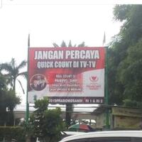 beda-dengan-rumah-prabowo-tak-ada-karangan-bunga-di-kediaman-sandiaga