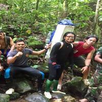 kawal-kotak-suara-aparat-jalan-kaki-2-hari-lewati-hutan