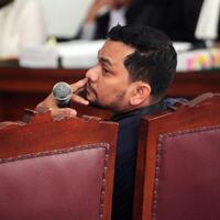 tompi-komentari-hanum-rais-soal-ratna-dia-dokter-gigi-beda-ilmunya