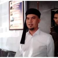 pesan-ahmad-dhani-kepada-bpn-prabowo-sandi-sebelum-jalani-tuntutan