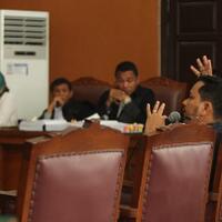 tompi-mengaku-fotografer-profesional-dalam-sidang-ratna-sarumpaet