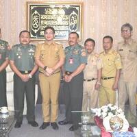 sigit-purnomo-tni-dan-babinsa-garda-depan-bantuan-kemanusiaan
