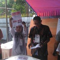 pencoblosan-ulang-di-tps-71-tangsel-prabowo-menang-tipis
