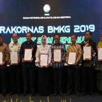 mnc-media-dan-bmkg-teken-mou-terkait-peringatan-dini-bencana
