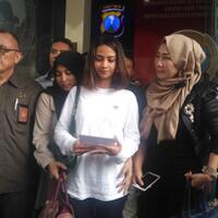 hari-ini-vanessa-angel-jalani-sidang-perdana-di-pn-surabaya