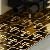 harga-emas-antam-balik-menguat-emas-dunia-menyusut