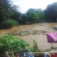 rumah-terendam-banjir-warga-bidara-cina-kami-ingin-cepat-pulang