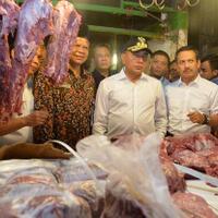 tinjau-pusat-pasar-edy-pastikan-harga-bahan-pokok-stabil-jelang-ramadhan