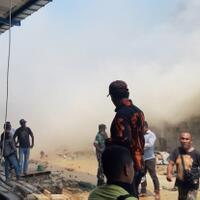 pabrik-plastik-terbakar-dua-karyawati-tewas-terpanggang-berpelukan