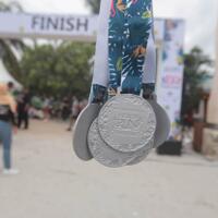 beach-run-tropical-sunset-sindo-berlari-berwisata-dan-meraih-prestasi
