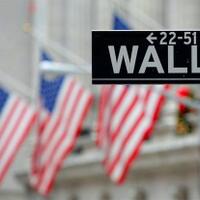 wall-street-melompat-karena-pertumbuhan-ekonomi-as-yang-kuat