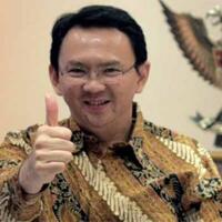 pasca-bercerai-dengan-ahok-kini-veronica-tan-berjualan-daging