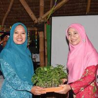 tim-penggerak-pkk-provinsi-ntb-kunjungi-desa-genggelang