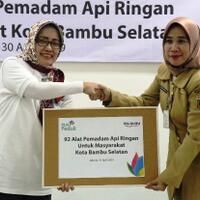 pln-pusenlis-gelar-simulasi-dan-edukasi-pemadaman-kebakaran
