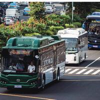 bus-listrik-untuk-udara-lebih-bersih