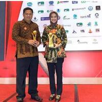 bupati-nunukan-asmin-laura-hafid-raih-top-pembina-bumd-2019