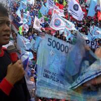 peringatan-may-day-kspi-gelar-rapat-akbar-di-tennis-indoor-senayan